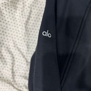 ALO Yoga Black Logo crew Sweatshirt
